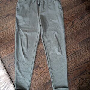 Zara Easy Care Joggers in Green